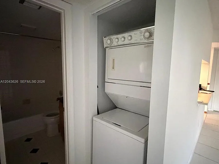 9643 NW 4th St #5B — Photo 11