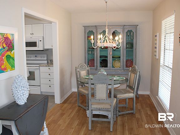 4th image of 207 S Mobile St APT 202