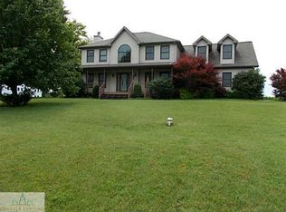 5970 S Clinton Trl, Eaton Rapids, MI 48827