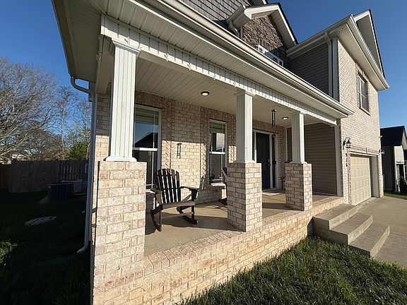 3rd image of 916 Burley Barn Rd