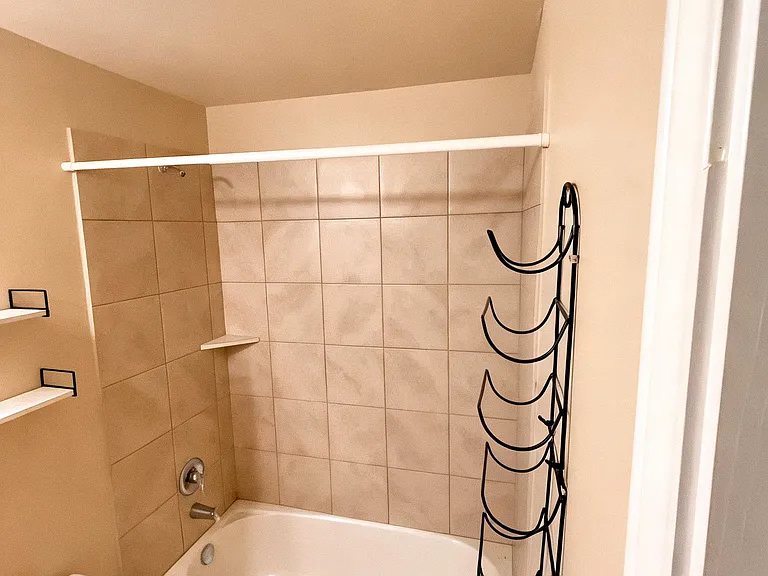 6915 Quantum Loop — Photo 11