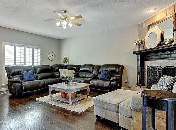 2nd image of 4113 English Ivy Dr