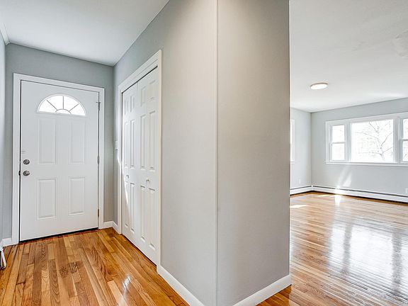 4th image of 20-24 East St #9336f3855