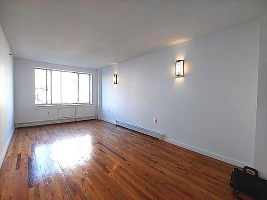 1st image of 132 W 112th St #3E