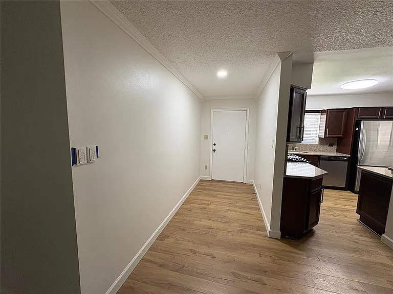 4824 Gallant Ln — Photo 23