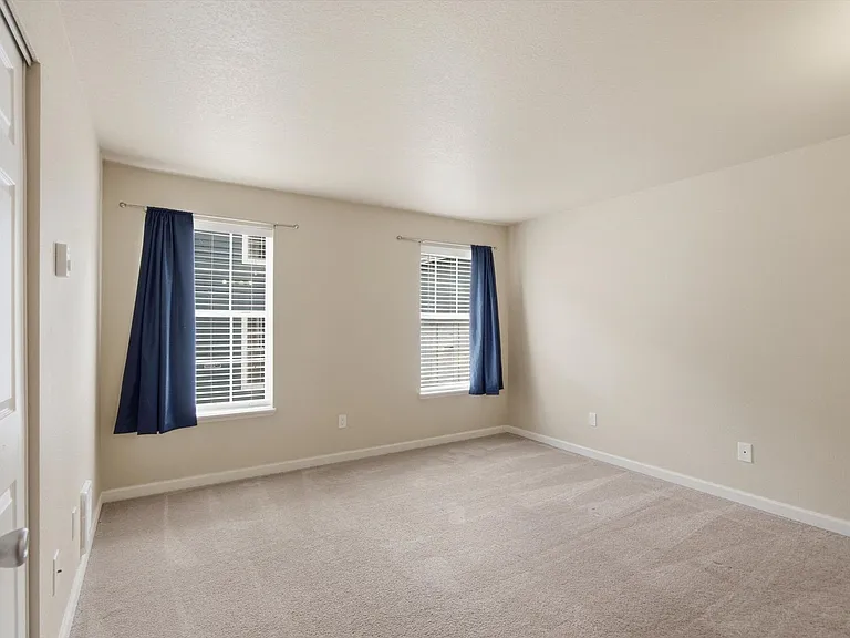 16419 Spruce Way #F3 — Photo 21