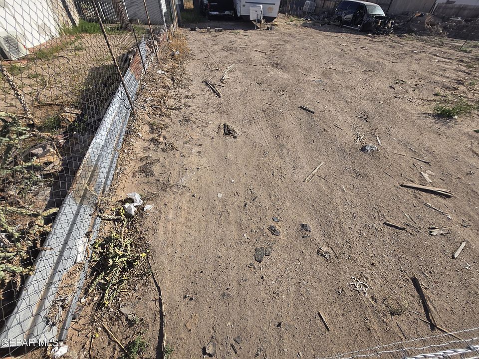 1st image of 409 E Washington St