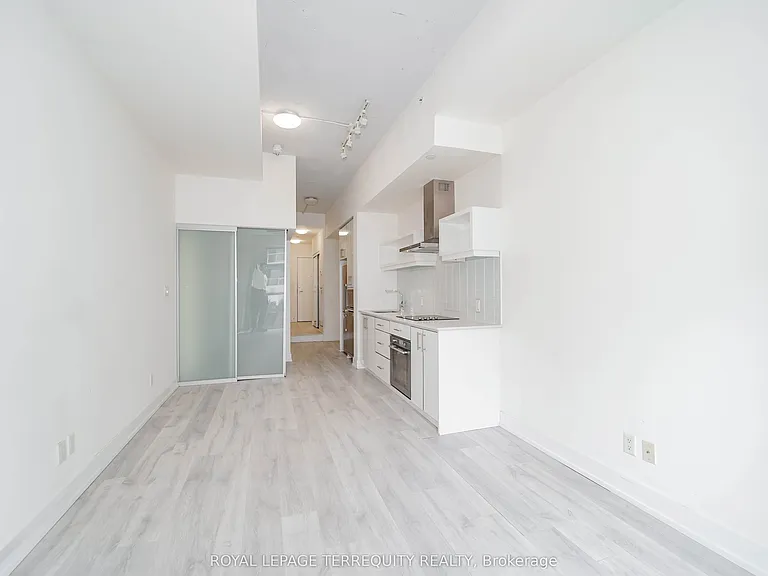 75 The Donway W #204 — Photo 31