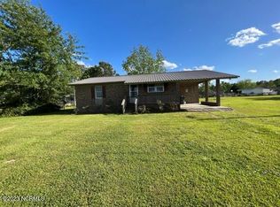 100 Hunt Rd, Whiteville, NC 28472