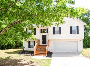 729 Lilac Dr, Locust Grove, GA 30248