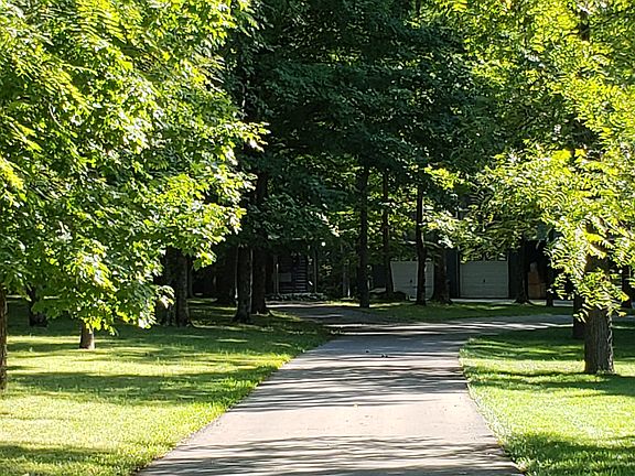 end of lane at Dayhuff rd
