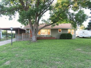 104 W Benedict Ln, Bennington, KS 67422