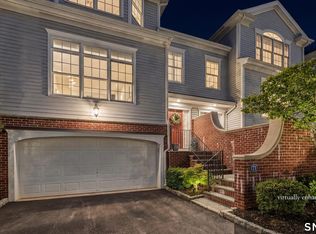 Pequot Landing, Fairfield, CT 06890