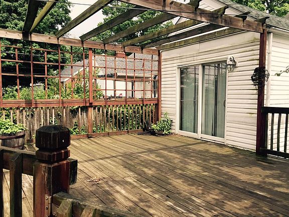 2nd image of 2127 Glenworth Ave