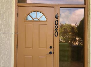 4020 Del Rio Way, Fort Lauderdale, FL 33351