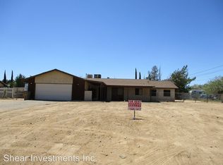 8132 Arrowhead Lake Rd, Hesperia, CA 92345