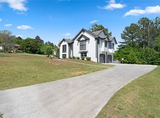 26 Westgate Dr SW, Cartersville, GA 30120