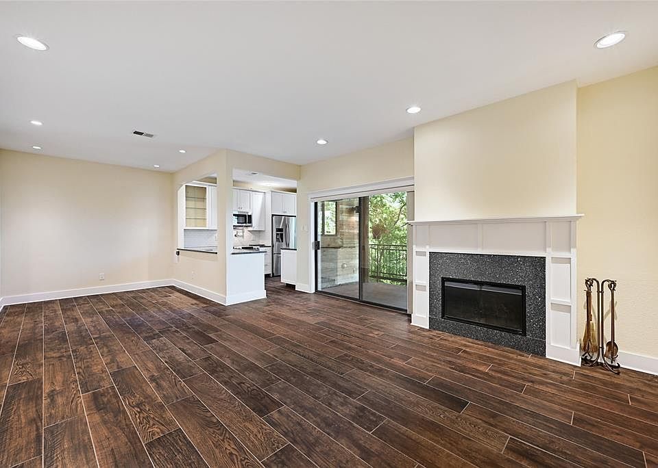 1st image of 8200 Neely Dr APT 120