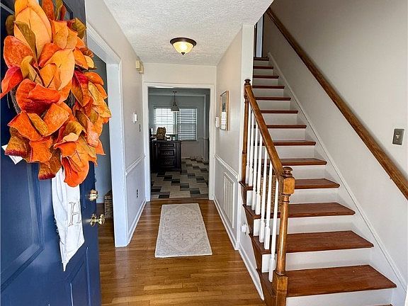 2nd image of 200 Taraby Dr