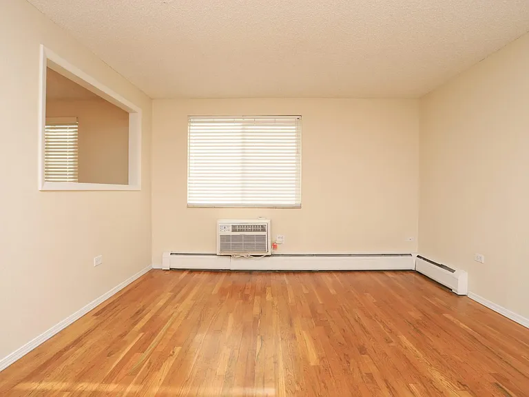 140 S Ogden St — Photo 38