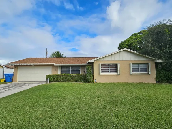 1301 W Branch St, Lantana, FL 33462