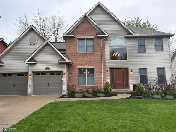 14193 Fernwood Cir, Strongsville, OH 44136