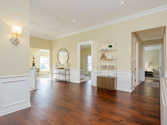 3rd image of 108 High Pond Ln