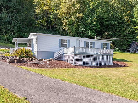 2nd image of 122 Alder Ln