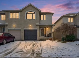 80 Foxborough Dr, Hamilton, ON L9G 4Y8