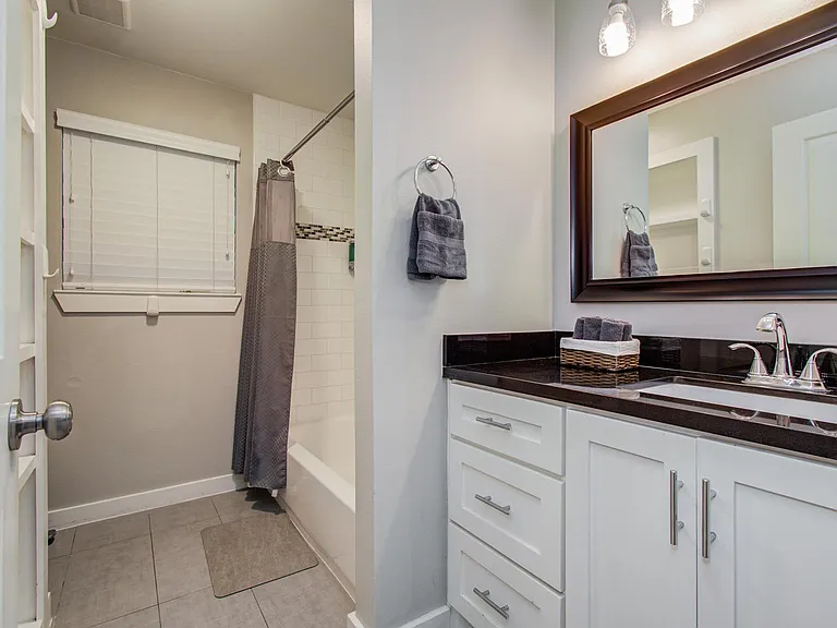 4749 Benning Dr — Photo 19
