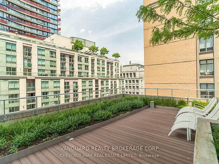 199 Richmond St W #307 — Photo 22