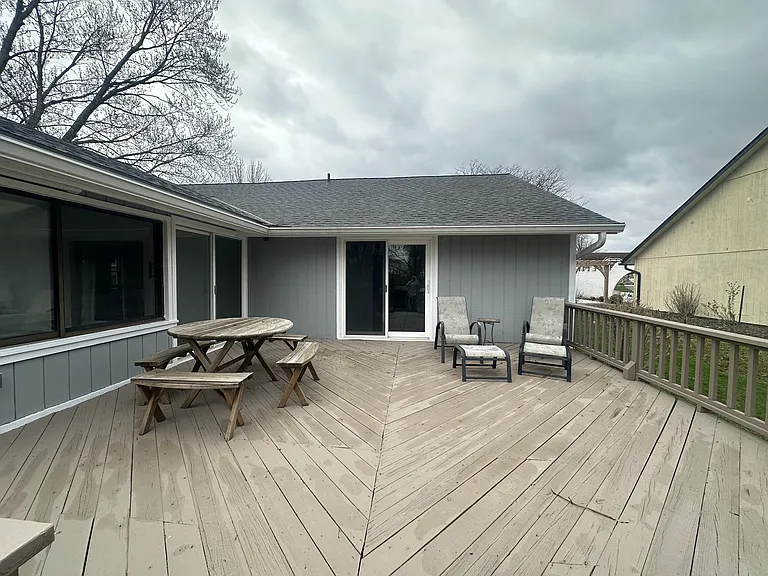 18092 Fox Hollow Dr — Photo 4