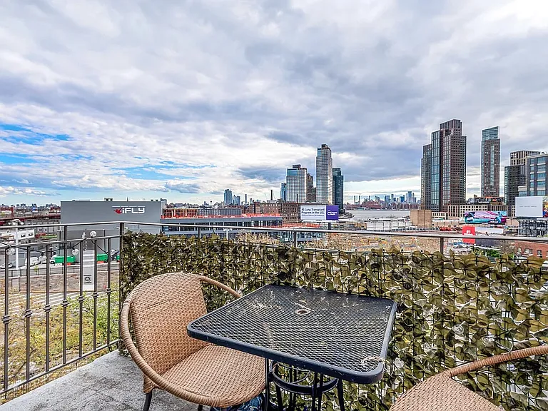 1030 Jackson Ave #6C — Photo 8