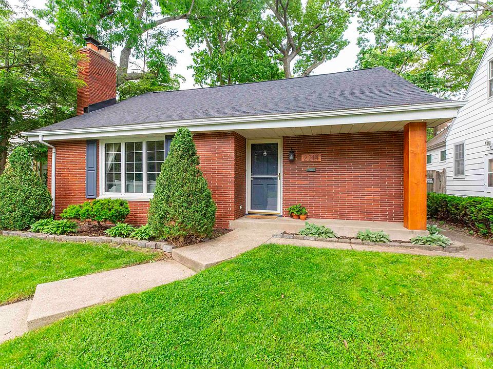 1st image of 2214 Berkley Pl