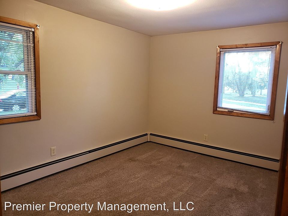 2nd image of 107 3rd Ave S APT 11
