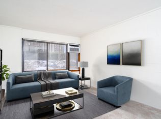 3305 Hennepin Ave S #207, Minneapolis, MN 55408