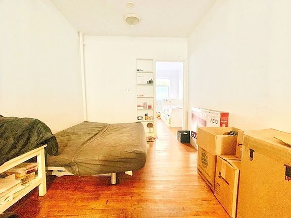 4th image of 298 15th St APT 3