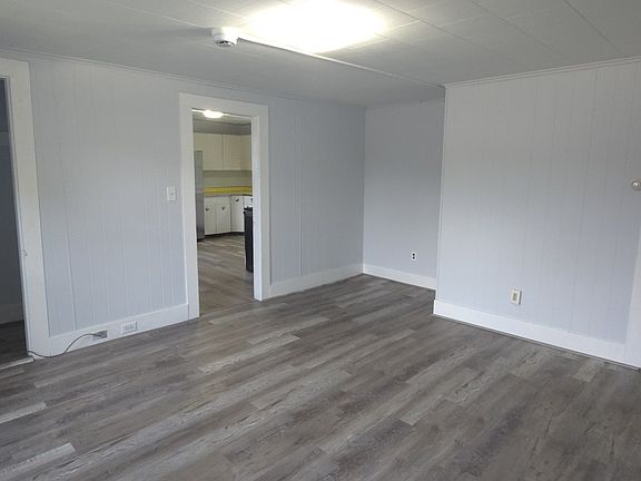 Studio Living Room / Bedroom