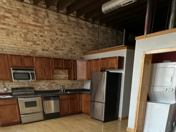 107-111 E Allegan Lofts (Spirit Gold LLC), 107-111 E Allegan St #163192d68, Lansing, MI 48933