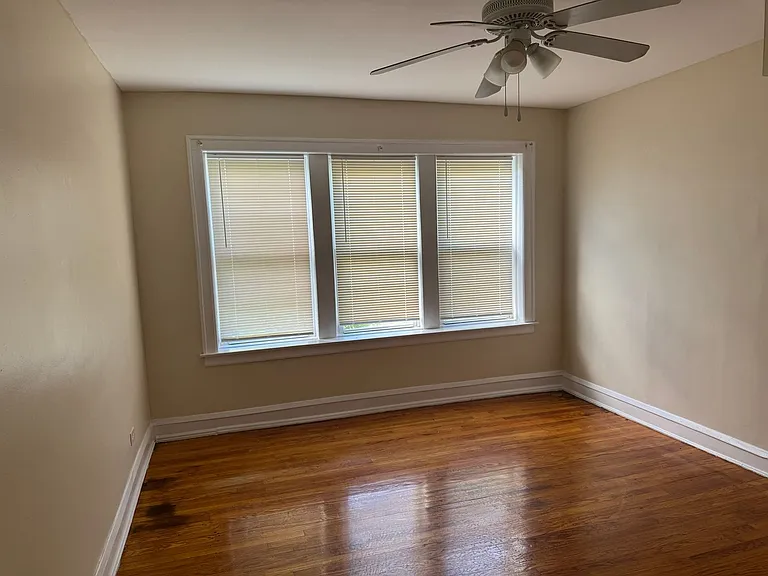 6557 59 S Fairfield Avenue 2714 #16-W — Photo 11