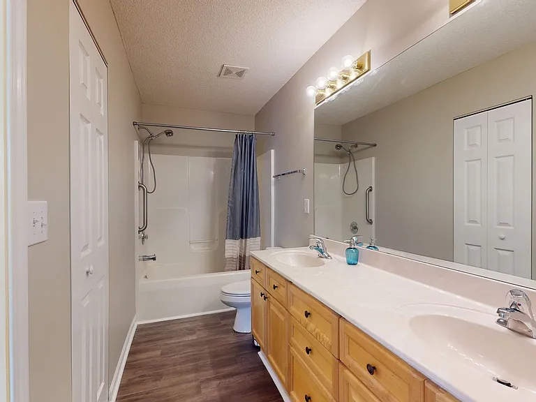 670 Emerald Cove Dr — Photo 25