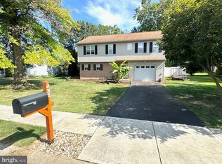 232 Longleaf Dr, Blandon, PA 19510