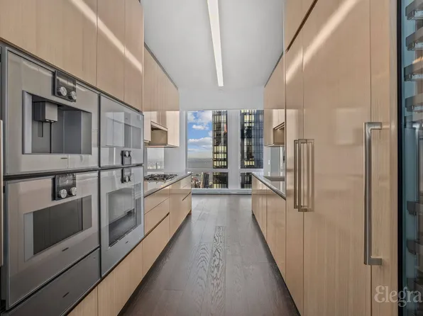 35 Hudson Yards image 4 of 9
