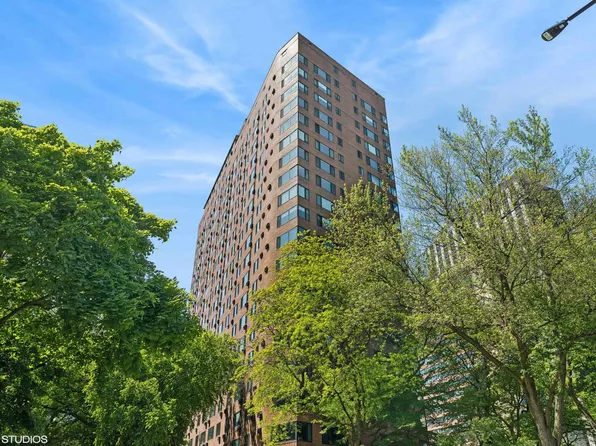 3100 N Lake Shore Dr APT 611, Chicago, IL 60657