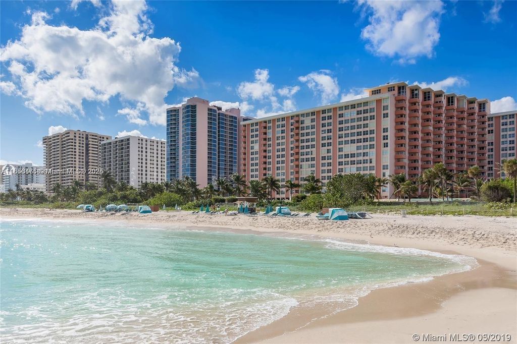 2899 Collins Ave APT 1420, Miami Beach FL - Owner Finance Home