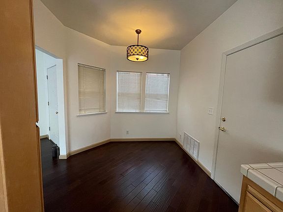 Breakfast nook