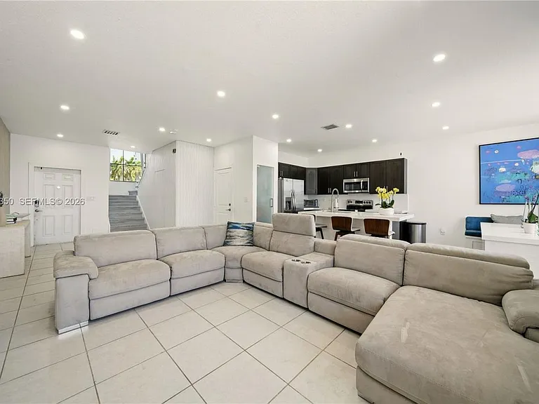 10269 SW 231st Ln — Photo 3