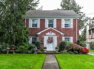 236 Windsor Ave, Rockville Centre, NY 11570