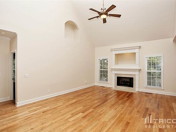 5th image of 2606 Underhill Ct