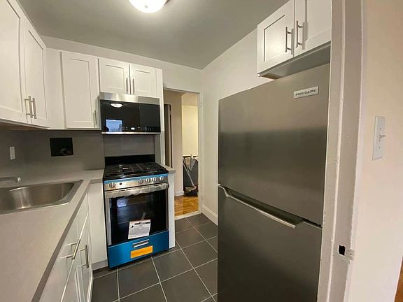4th image of 166-05 Highland Ave #S
